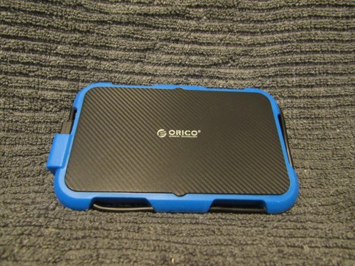 ORICO 2.5" Triple-Protection HDD Case With Cable Slot 4TB Support UASP and TRIM - 第 1/5 張圖片