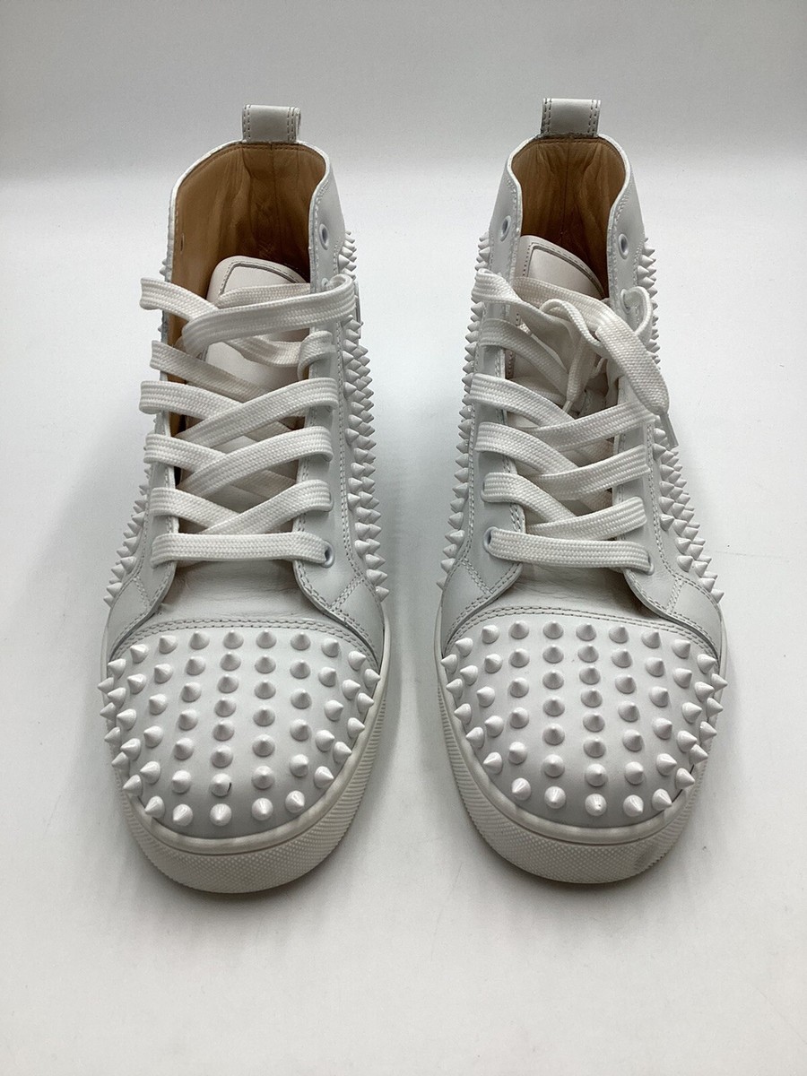 Christian Louboutin スパイクフラットシューズ Christian Louboutin Louis Flat Spike Sneaker in White sz 45