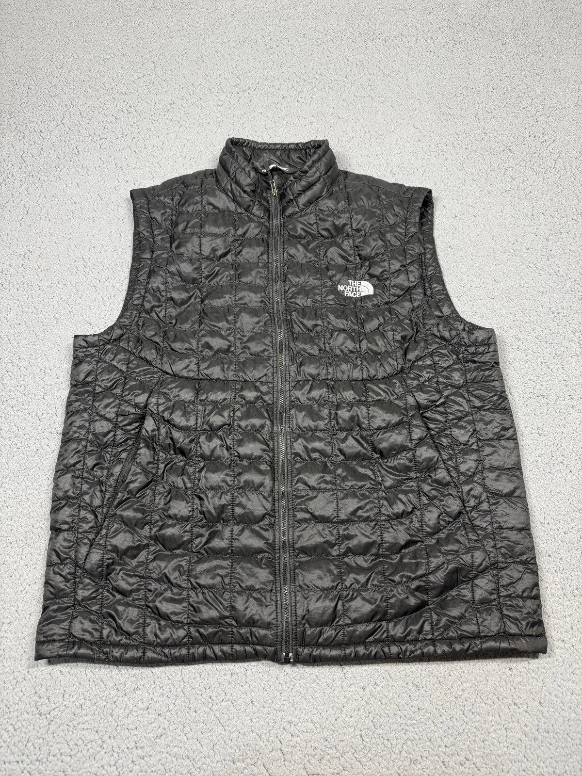 The North Face Thermoball Vest Mens Large Black Quilted Puffer Full Zip Warm