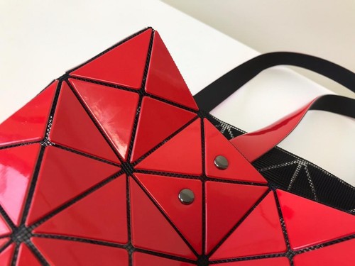 ISSEY MIYAKE BAOBAO Tote Bag - Picture 6 of 10