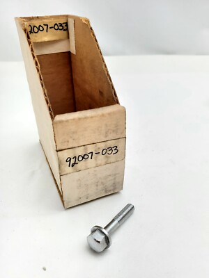 son Kawasaki NOS NEW 92007-041 Hex Head Bolt 10x30 G4 KE KH KL KM KS