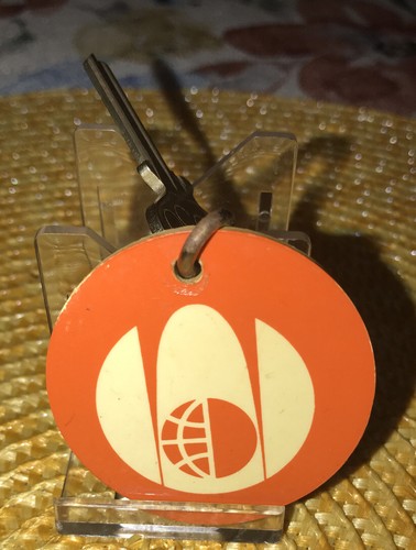 VINTAGE Collectible MAYFLOWER HOTEL ROOM KEY & FOB WASHINGTON DC Room 550