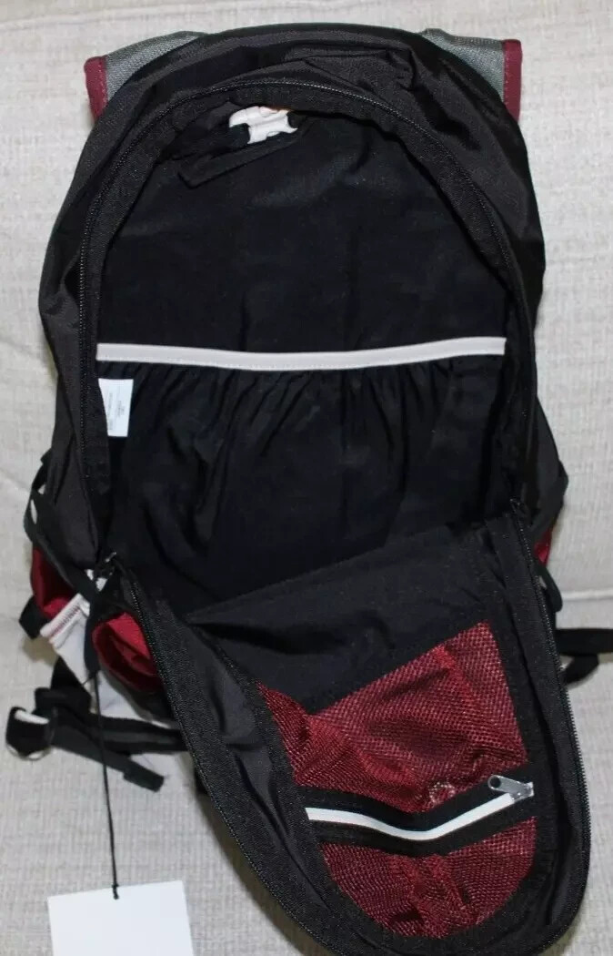 Nike Gyakusou Undercover Backpack 13L Adult Maroon/Black Nike Gyakusou Undercover Backpack 13L Adult Maroon/Black