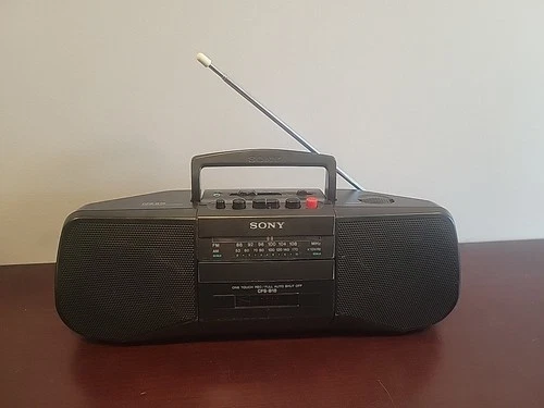 Sony CFS-B15 Cassette AM FM Radio Excellent Near Mint Condition Tested/Works VTG