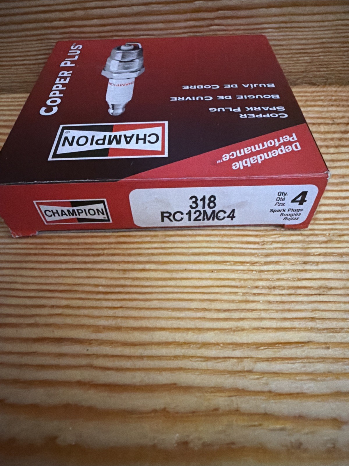 Vintage Champion Copper Plus Spark Plugs RC12MC4 Pack of 4 #318 