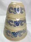 Vtg PYREX Nesting Mixing Bowls Set of 3 Homestead Blue/Speckled Tan 401 402 403