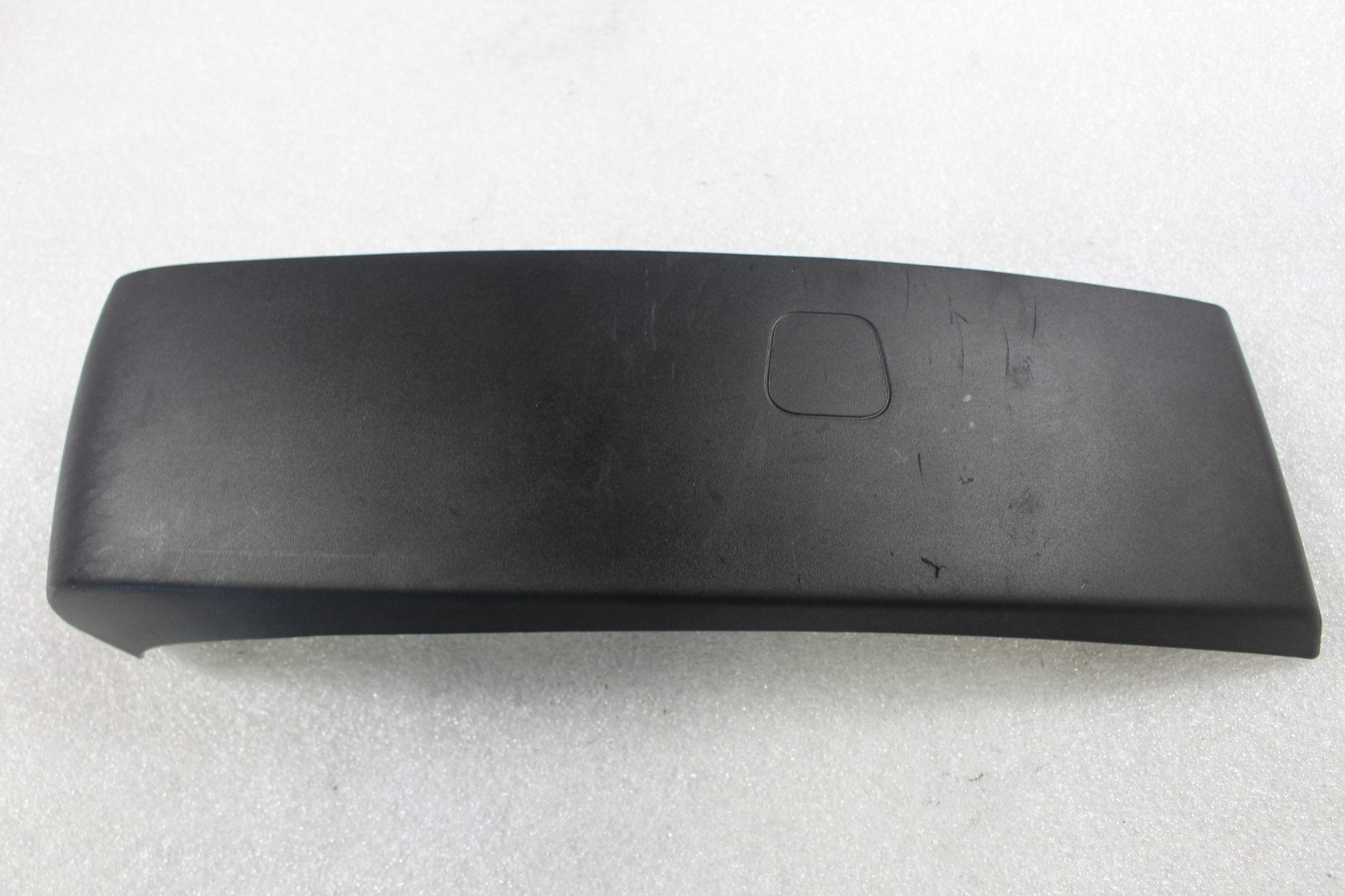 Maserati Ghibli, LH, Left, Front Central Seat Cover, Used, P/N 673000263