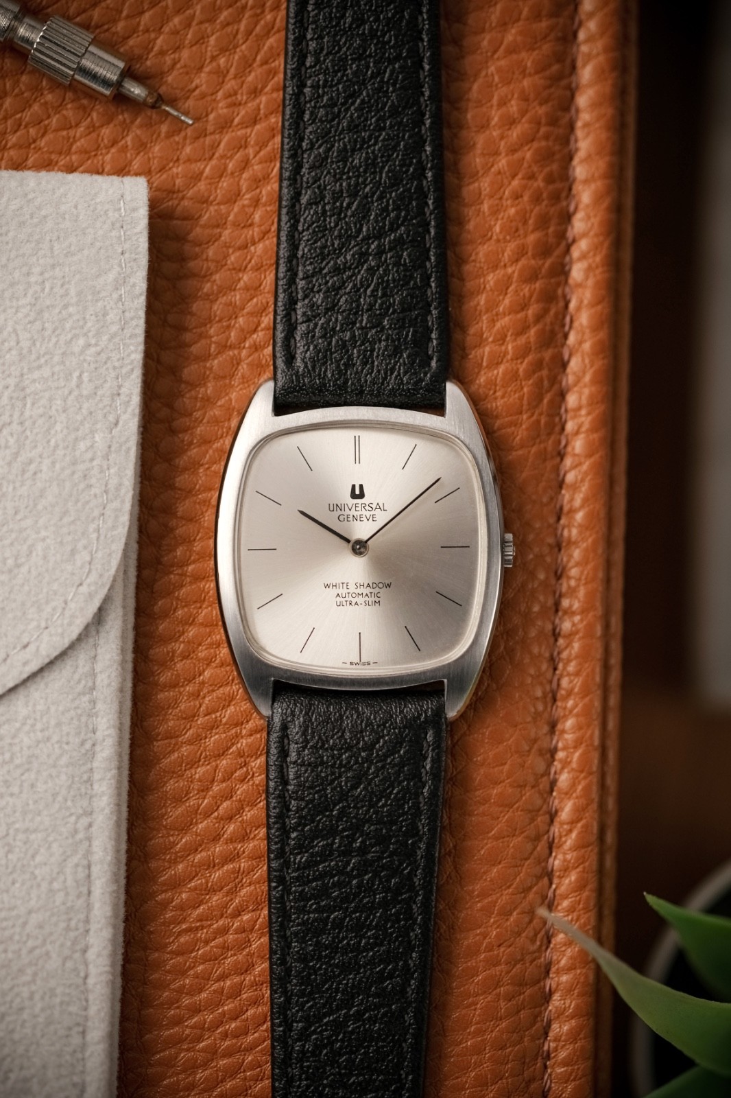 Universal Geneve White Shadow Rectangular, ref. 8… - image 1