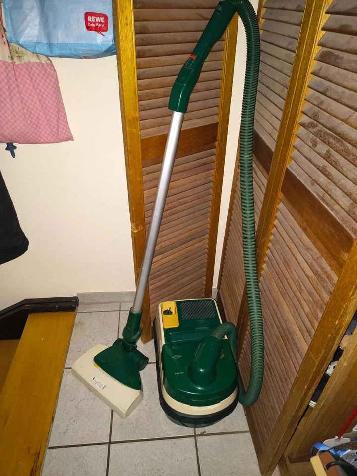 Vorwerk Tiger 251 & Kobold Bürste EB 351 & Zubehör
