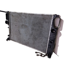 E99* Mercedes Benz W211 Wasserk&uuml;hlmittelk&uuml;hler 67102A