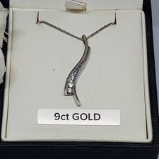 Ernest Jones 9ct White Gold & Cubic Zirconia ladies Necklace With Box.