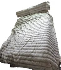 FRYE 4” Channel 3-piece Faux Fur Comforter Set - King Size - Beige - **DEFECT**