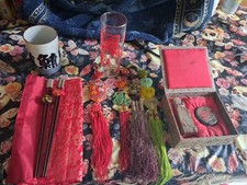 Lot pompons, tampons à encre et verres japonais anciens et modernes