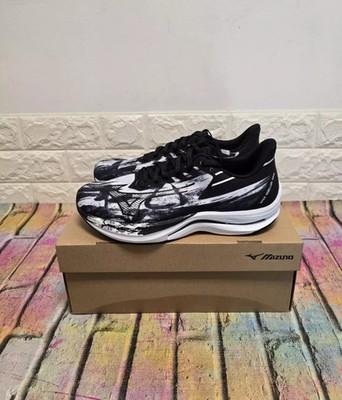 Mizuno Wave Rebellion Sonic Straßenlaufschuhe UK 5,5 Herren UVP 120£ weiß