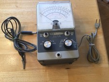 Vintage Heathkit VTVM IM-11 Vacuum Tube Voltmeter with Probe, Lights up, working