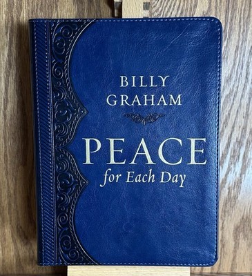 Peace for Each Day, Large Text Leathersoft: 365 Daily Devotions NEW