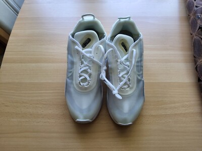 Nike Herren Air Max 2090 Triple White Größe 45 EU Wert 299  