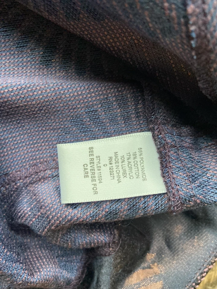 Minifalda corta Charlotte Russe vino púrpura rosa floral acampanada con cremallera talla 0 Foto 4 de 4