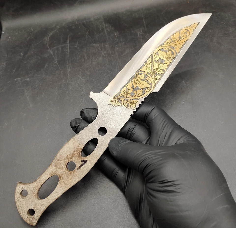 LOTE DE 5 CUCHILLAS EN BLANCO DE ACERO PARA HERRAMIENTAS D2 PERSONALIZADAS PARA SUMINISTROS PARA HACER CUCHILLOS, GRABADO DORADO Foto 3 de 4