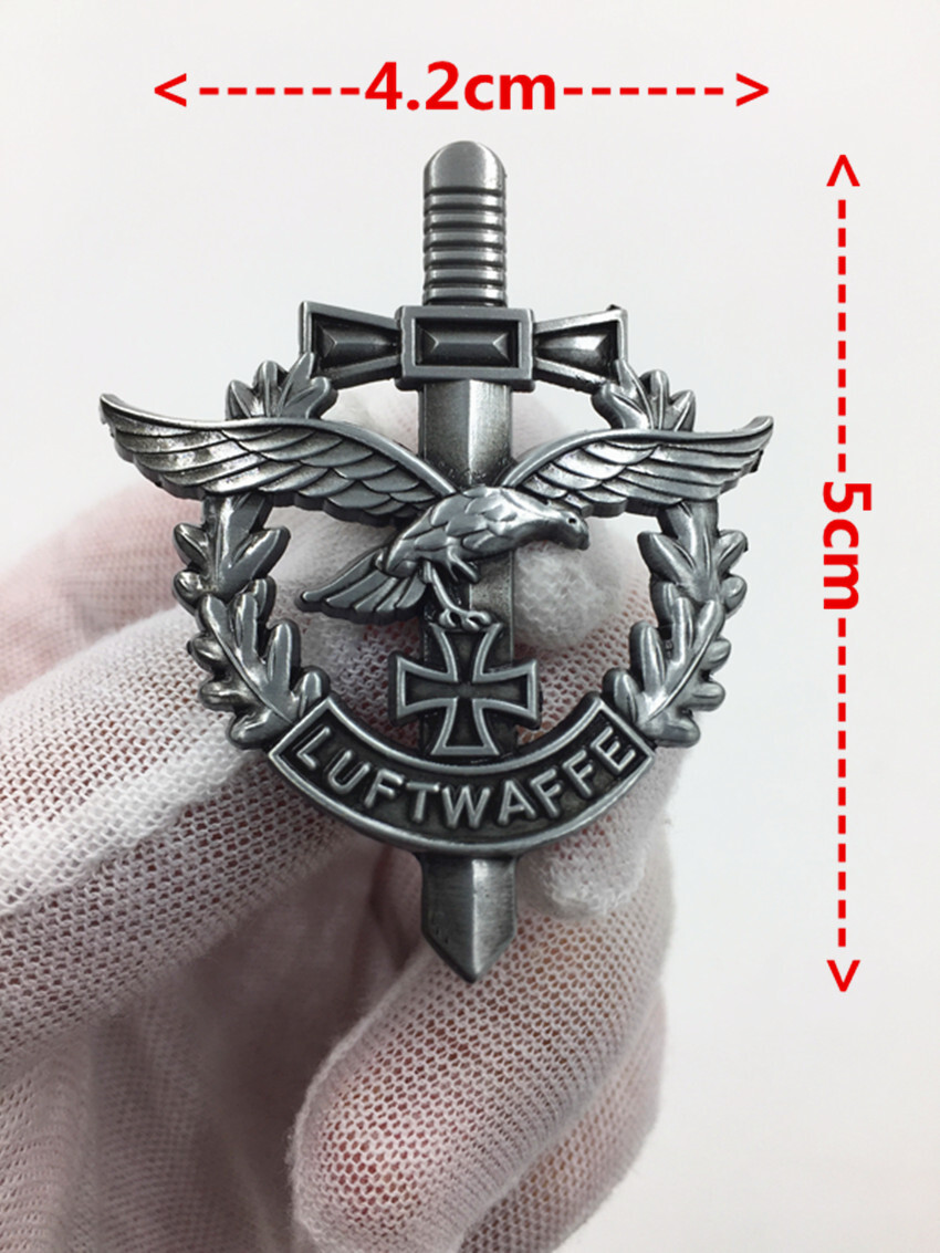 WW2 German Badge Pin Luftwaffe Pilot with Eagle Iron Cross Medal