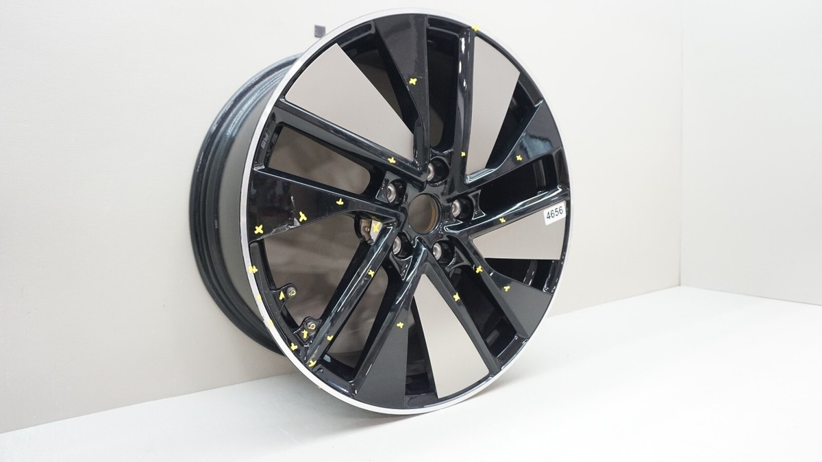 2022-2023 AUDI E-TRON GT RS 21