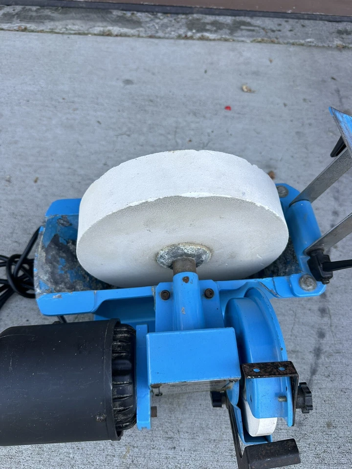 Grizzly Stone Viking slow speed Grinder Dual Sharpener Tested - Image 4 of 4