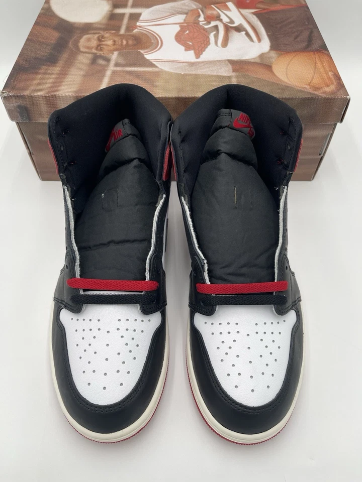 Mens Size 11 - Nike Air Jordan 1 Retro High OG Black Toe Reimagined (DZ5485-106) - Image 3 of 4