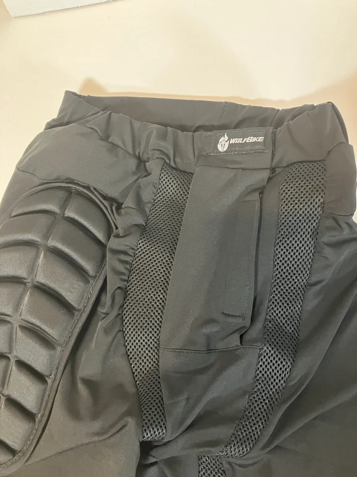 Pantalones cortos de ciclismo acolchados Wolfbike M Foto 4 de 4