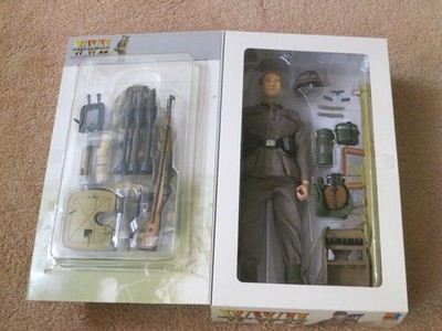 DRAGON WWII German Ludwig Braus #70746 NEW 1/6th Figure WH Anti