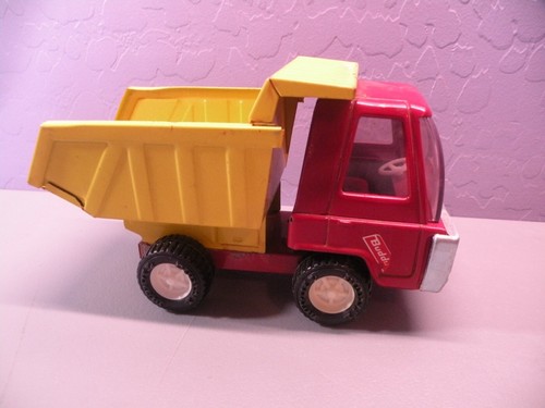 Vintage Buddy L Pressed Steel Dump Truck in Red & Yellow Japan 8 Inches