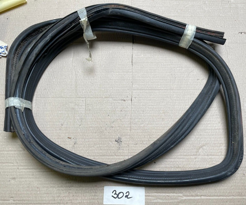 VW Golf 2 II 4/5-türig Türdichtung Dichtung Gummi Tür vorne rechts Beifahrers.