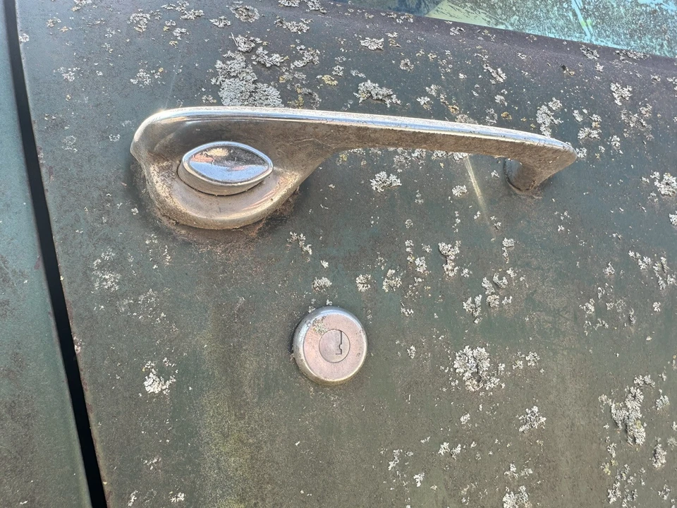 Buick Skylark 1970-1972 pasajero delantero derecho exterior manija/exterior de la puerta Foto 3 de 3