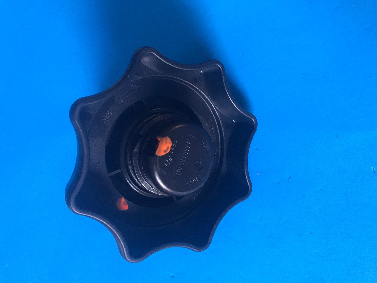 2011 AUDI Q7 VW BEETLE EOS GTI JETTA SPARE TIRE FASTENER TIE DOWN BOLT