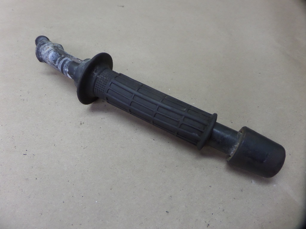 1988 KAWASAKI NINJA ZX600-C GRIP HANDLE BAR WITH THROTTLE TUBE | eBay