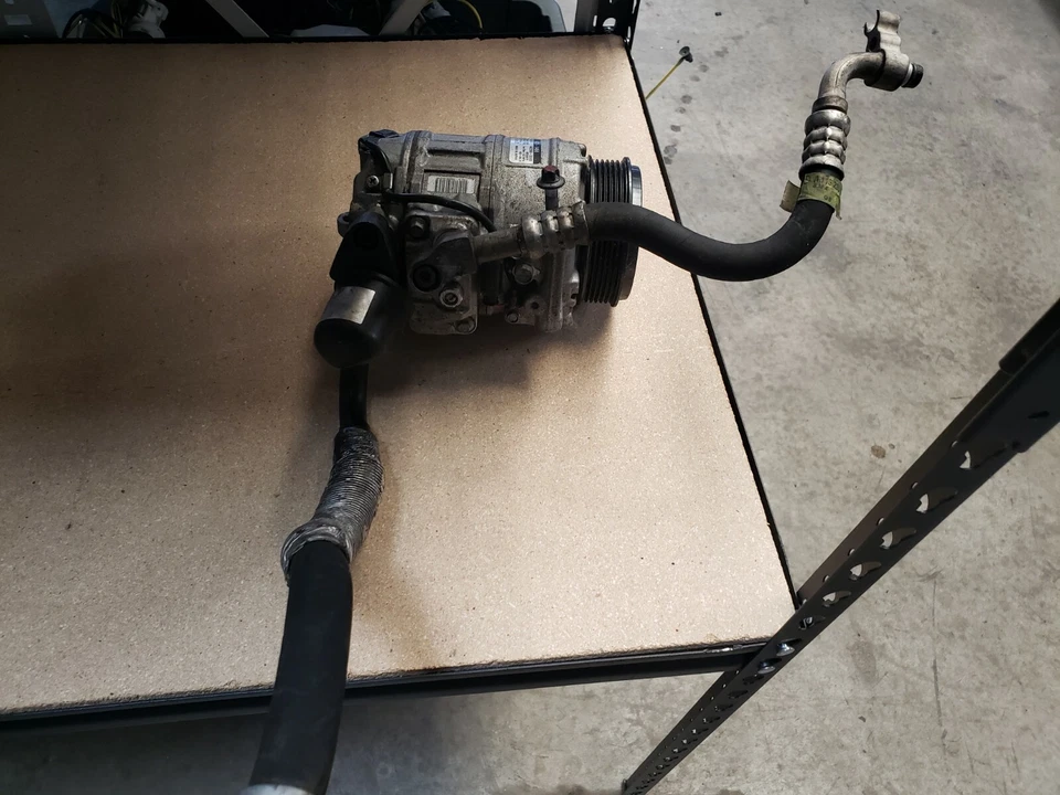 COMPRESOR AC MERCEDES-BENZ S500 S430 471-1466 DENSO CON EMBRAGUE Y MANGUERAS Foto 3 de 4