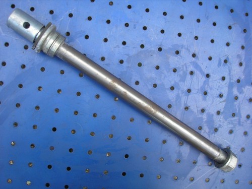 ACHSE HINTERRAD FELGE HONDA VT 1100 C2 SHADOW SC32 SHAFT WHEEL JANTE AXIS AXLE