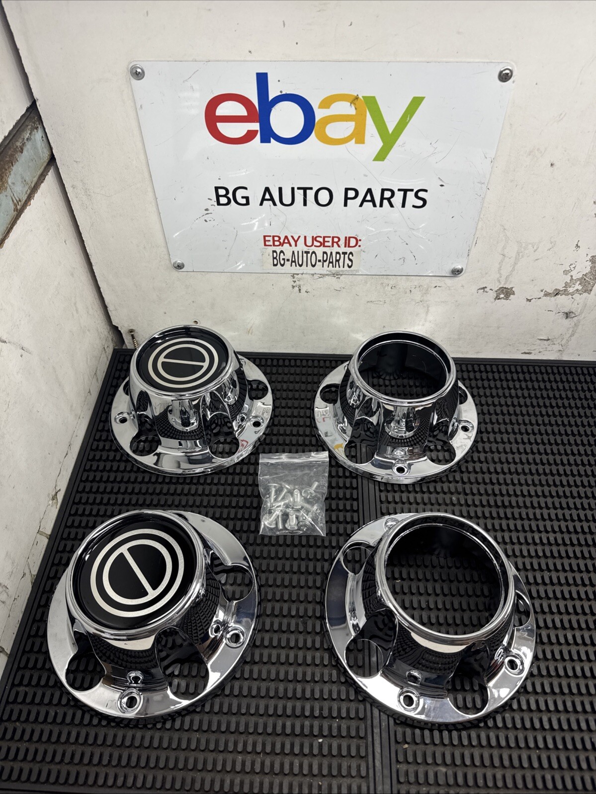 NEW 1980-1996 F150 F-150 BRONCO 4x4 Wheel Hub Chrome Black Center Caps SET