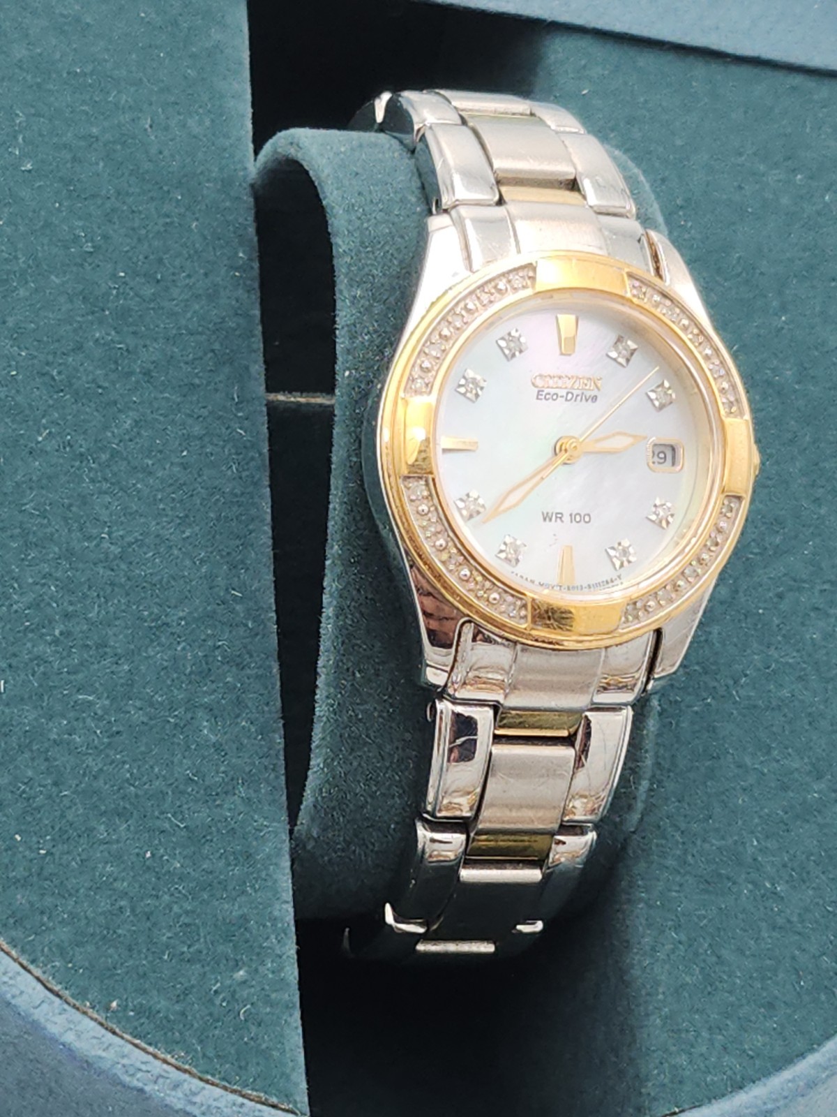 Citizen Eco-Drive Diamond Bezel Two-Tone Bracelet Mother Of Pearl Dial Date 100m image 3