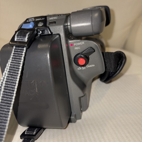 Panasonic Palmcorder PV-L550D VHS-C Camcorder w/ AC Adapter Bundle TESTED WORKS! - Picture 7 of 22