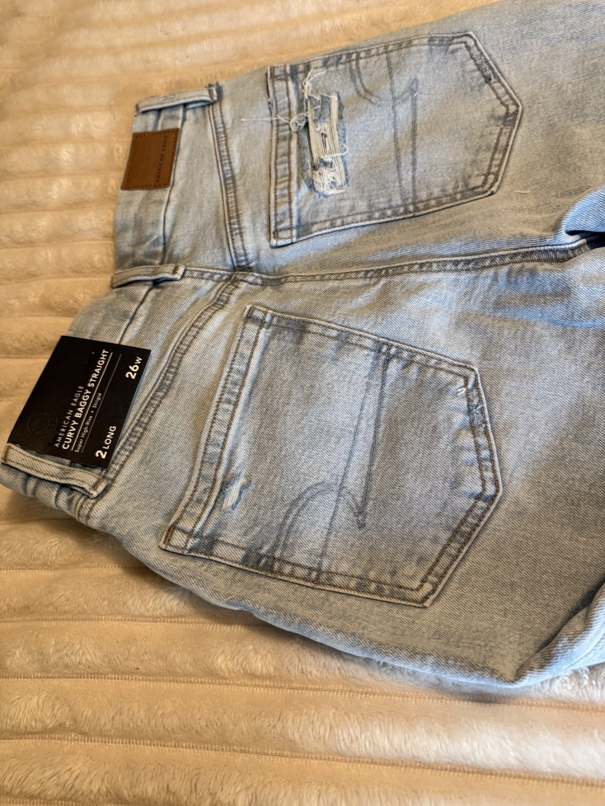american eagle curvy baggy straight super high rise 2L NWT