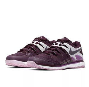 burgundy tennis shoes nike