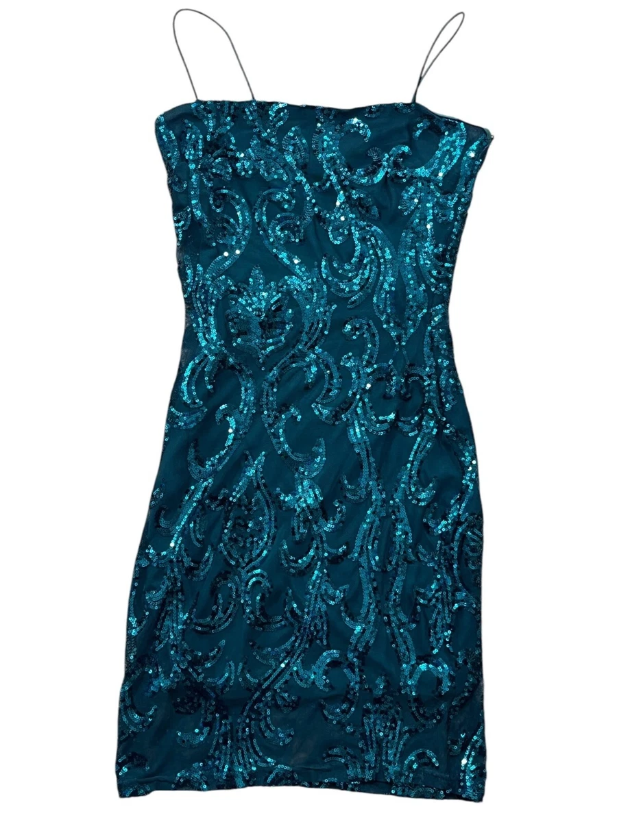 Windsor Xs black ribbed dress Midi length has a