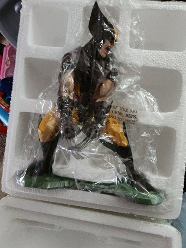 MARVEL WOLVERINE MODERN ERA Statue X-MEN SERIES By JIM LEE MAQUETTE Diamond - Picture 5 of 15