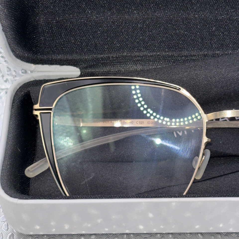 Marco de gafas Mykita Viola 51-19-140 Col 521 negro y dorado #NJMG084 Foto 2 de 4