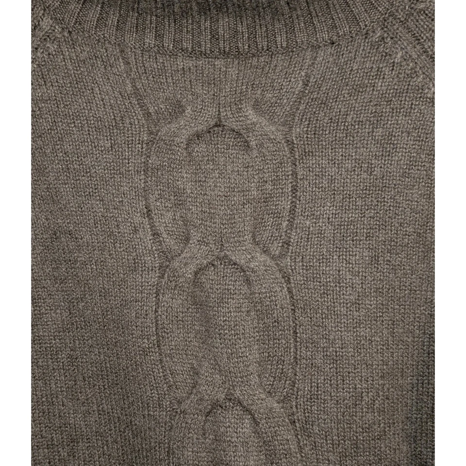 Suéter Pullover Grueso 100% Cachemira Garnet Hill Detalle Tejido con Cable L Verde Oliva Foto 3 de 4