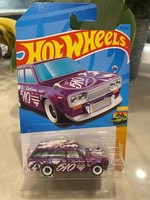 2023 Hot Wheels #235 Hw Wagen 4/5 Datsun Bluebird Wagon 510 Lila W / Weiß Felge