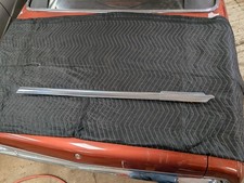 1965 1966 Cadillac 2dr Convertible 2pc Right Door Upper Belt Line Moldings