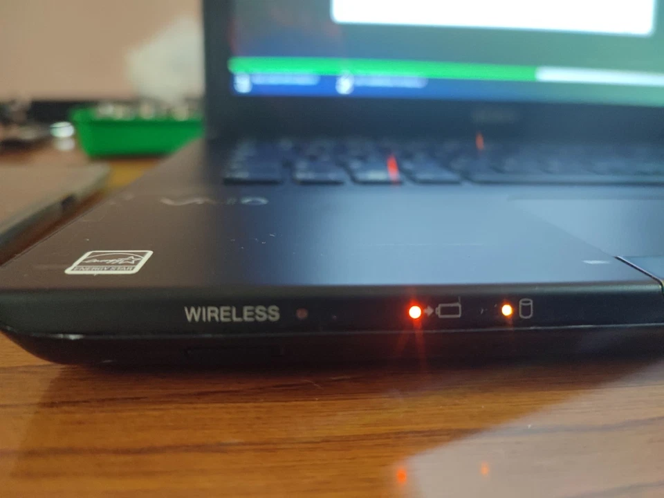 Notebook  Sony Vaio Intel i5 Ram 6gb AMD RADEON 6630M +HD Graphics 3000 SSD 240G - Immagine 4 di 4