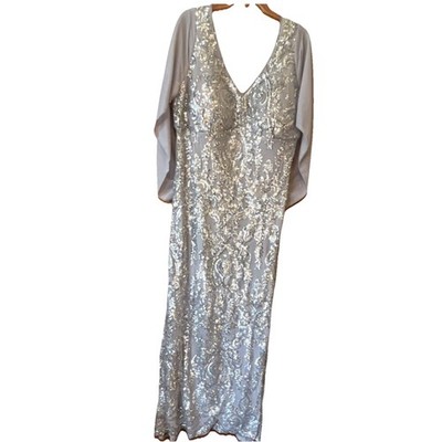 silver plus size mother of the bride dresses 2022 Silver Mermaid of bride 2023 with Satin Lace, Half Sleeves, and Floral Accents