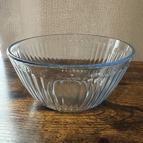 Pyrex Vintage Pyrex 7402-S Clear Ribbed Mixing Bowl 6 Cup 1.5L USA